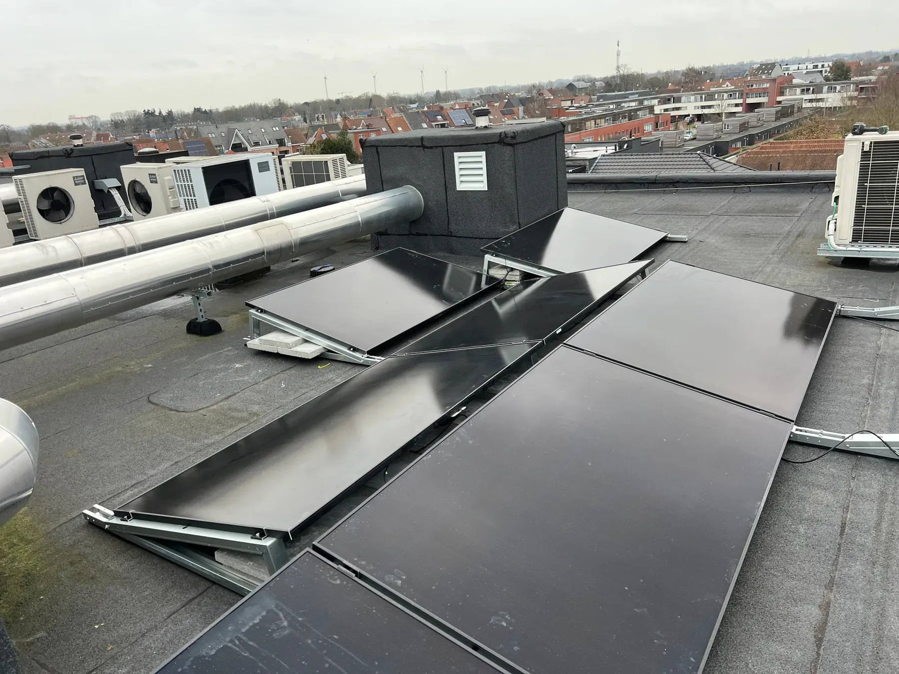 Zonnepanelen op zorgvastgoed in Waregem